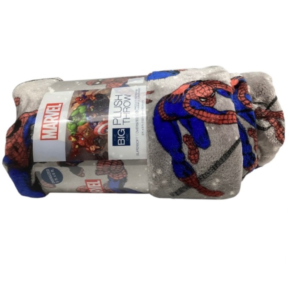 Marvel “Spider-Man” Oversized Supersoft Printed Plush Throw Blanket (NWT) - Picture 8 of 9